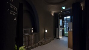 Interior - Cave Ryokan Hotel by Aank Sungshin Univ. (Seoul)