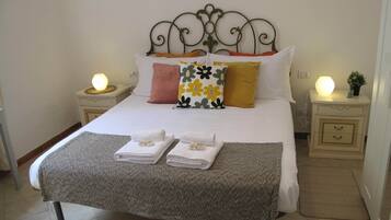 3 chambres, fer et planche Ă repasser, Wi-Fi, draps fournis