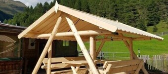 Forest hyacinth / riding stable Alpin Appart