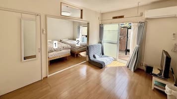 2 bedrooms, iron/ironing board, WiFi (free), bed sheets