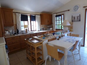 Four, plaque de cuisson, lave-vaisselle
