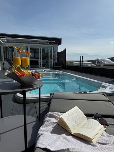 VILLAFINE - Exclusive villa with pool & sauna in Vaihingen an der Enz