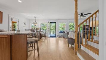 Villa, 3 Bedrooms | Tempat makan