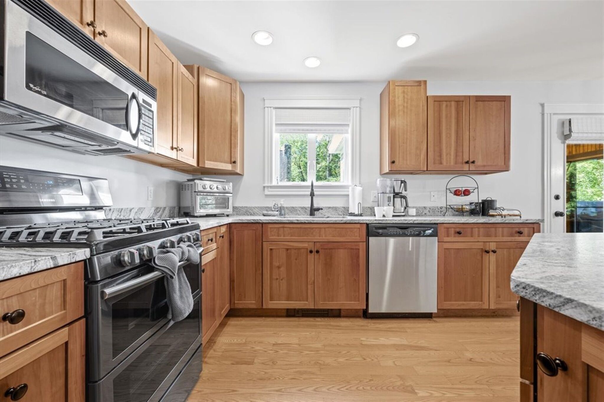 Villa, 3 Bedrooms | Private kitchen | Fridge, oven, coffee/tea maker, toaster