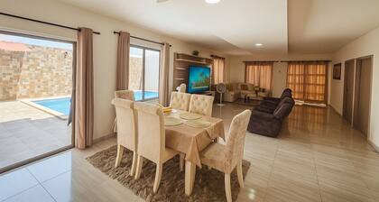 Charming 3-bedroom chalet, with private pool, an with AC.