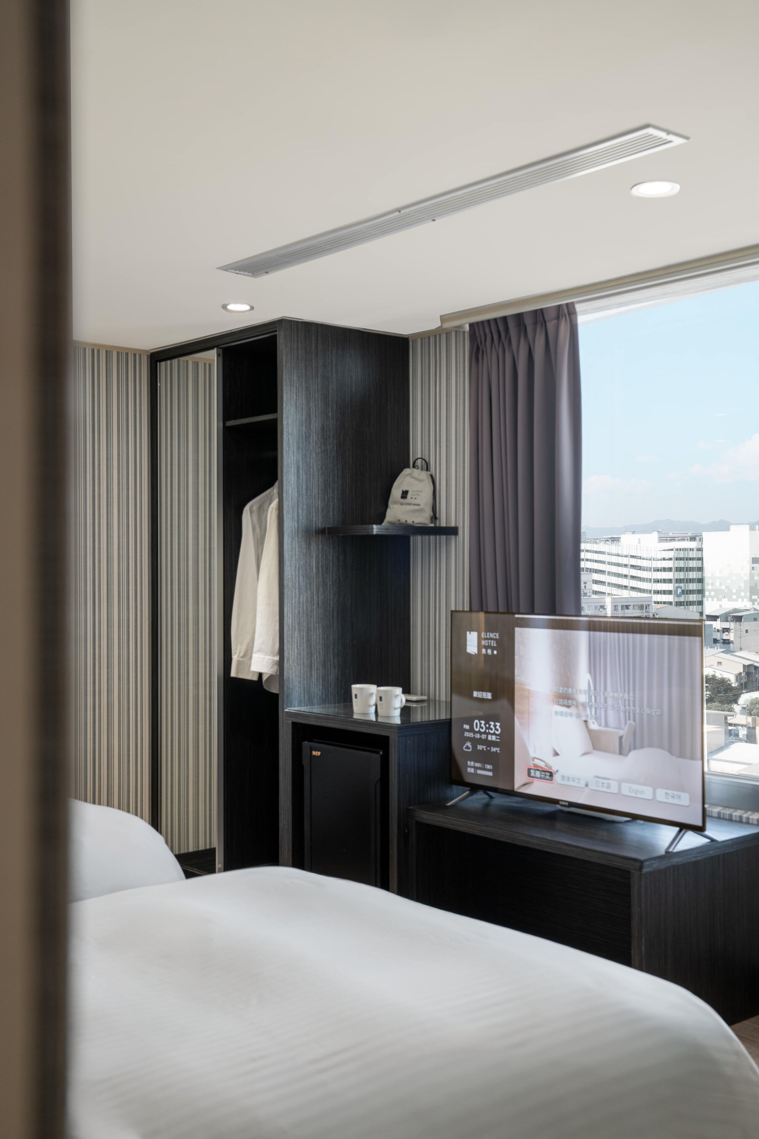 Superior Twin Room | Down comforters, desk, free WiFi