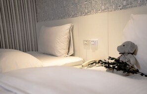 Superior Twin Room | Down duvets, desk, free WiFi