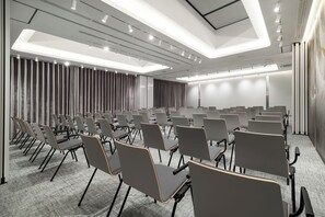 Exterior - Wings Plaza (Krakow)