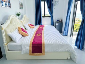 Habitación cuádruple junior | Wifi gratis y ropa de cama