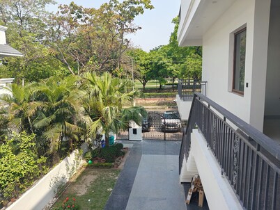 Serene Villa 36 - Mango Grove Independent Suite