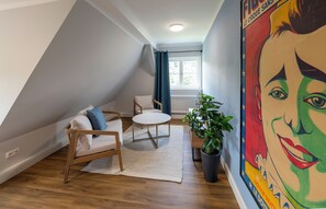 Double Room, Valley View | Living area