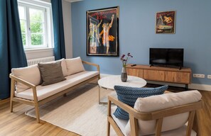 Apartment, Valley View | Living area