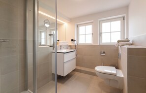 Chambre Simple, vue vallée | Salle de bain