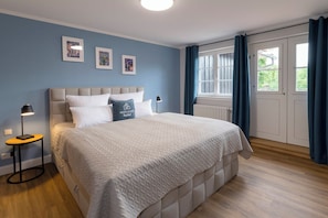 Apartment, Valley View | Hypo-allergenic bedding, in-room safe, blackout drapes - Wohnpark Hotel (Heppenheim)