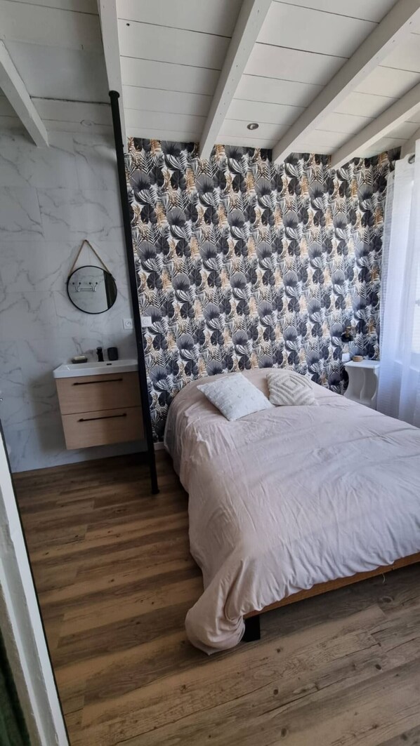 1 habitación y ropa de cama 