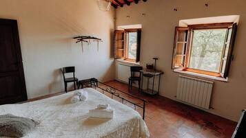 Een strijkplank/strijkijzer, gratis wifi