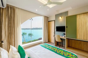 Standard Double Room | Iron/ironing board