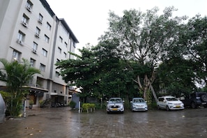 Free self-parking