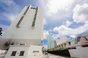 Exterior - Modern bedroom apartment in Isla Verde with Beach Access, Ocean View (Carolina)