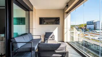 Junior Suite (with view) | Terrace/patio