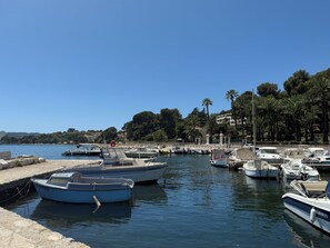 Marina - Studio Sea View, Standing Residence with Swimming Pool (La Seyne-sur-Mer)