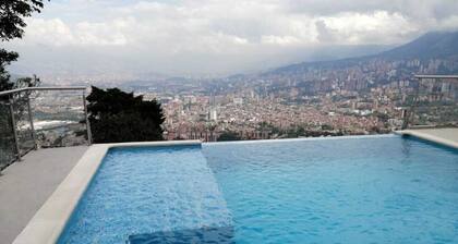 Modern Mansion VIP - The Modern Mansion & ViP Viewpoint - Best Panoramic View