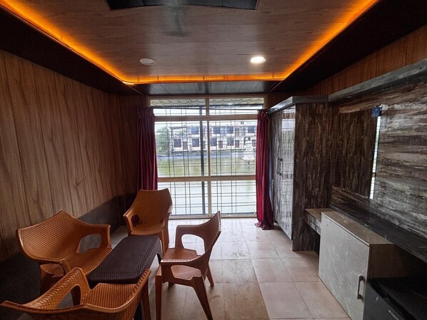 Standard Double Room, Lake View