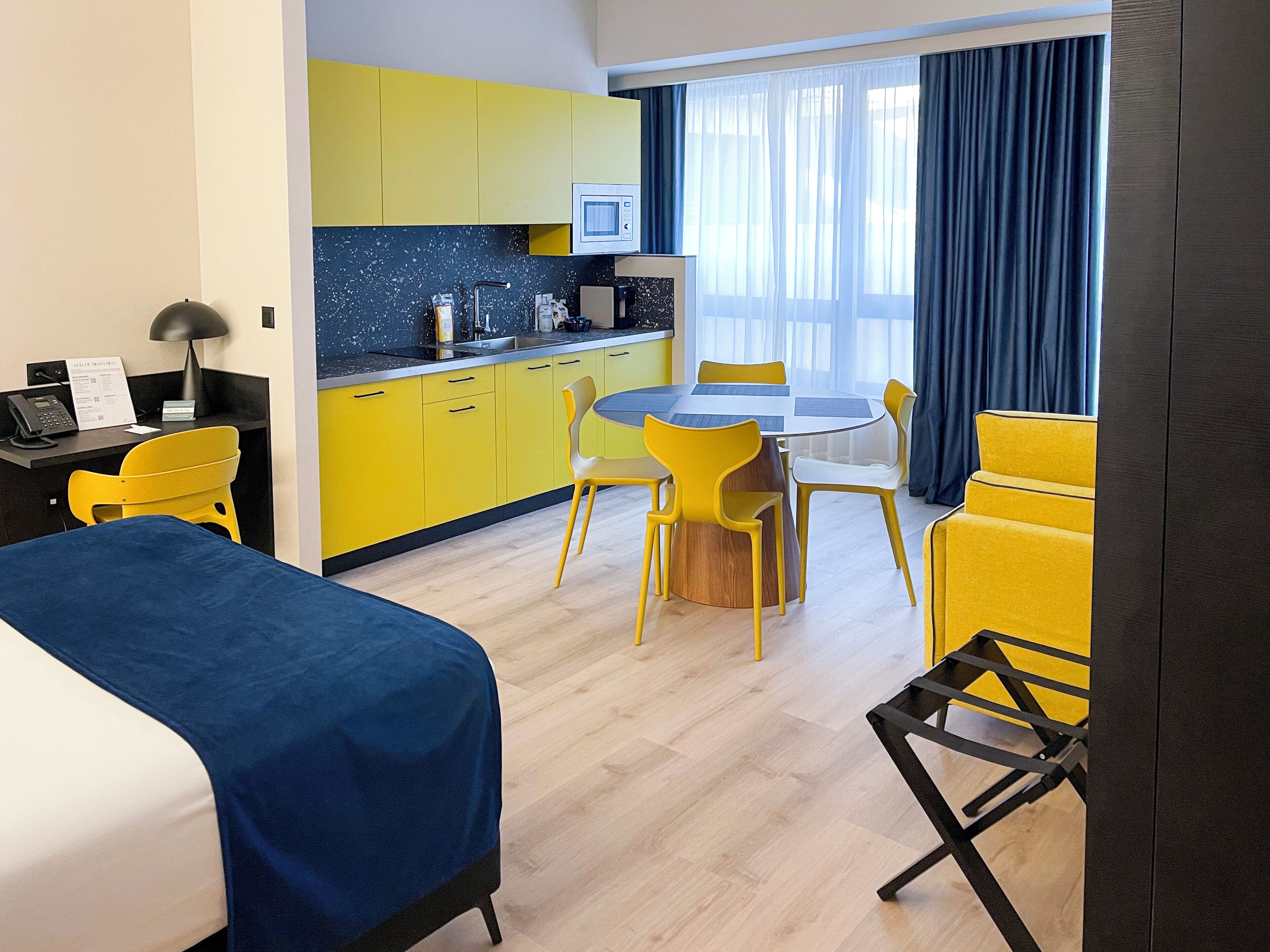 Barrier-free Apartment | Living area | Computer monitors, printers