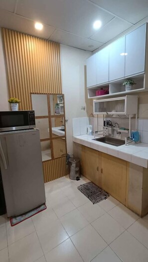 Refrigerador, horno y parrilla de estufa