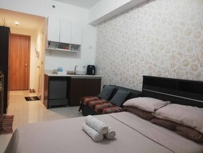 Strykjärn/strykbräda, internet, sängkläder och rullstolsanpassning