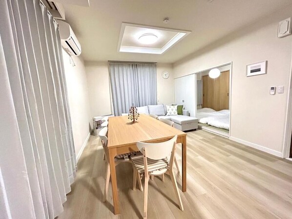 Restauration dans la chambre
