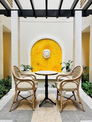 Quarto, 1 quarto, terraço | Sala de jantar