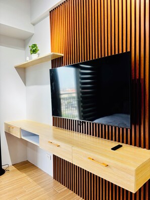 Room, 1 Bedroom, Terrace | Interior