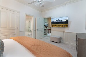 3 habitaciones, caja de seguridad en la habitación y escritorio 