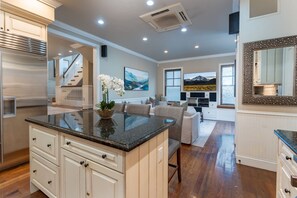 Interior - Updated Spacious Home Less Than 1 Mile from Town! (Aspen)