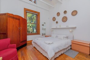 3 sovrum, strykjärn/strykbräda, gratis wi-fi och sängkläder