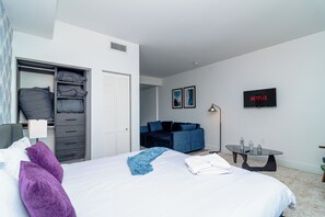 1 bedroom, iron/ironing board, travel cot, free WiFi