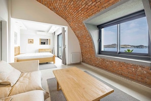 Villa, 4 Bedrooms, Smoking, Private Pool | Living room