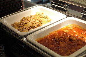 Päivittäinen buffetaamiainen maksusta