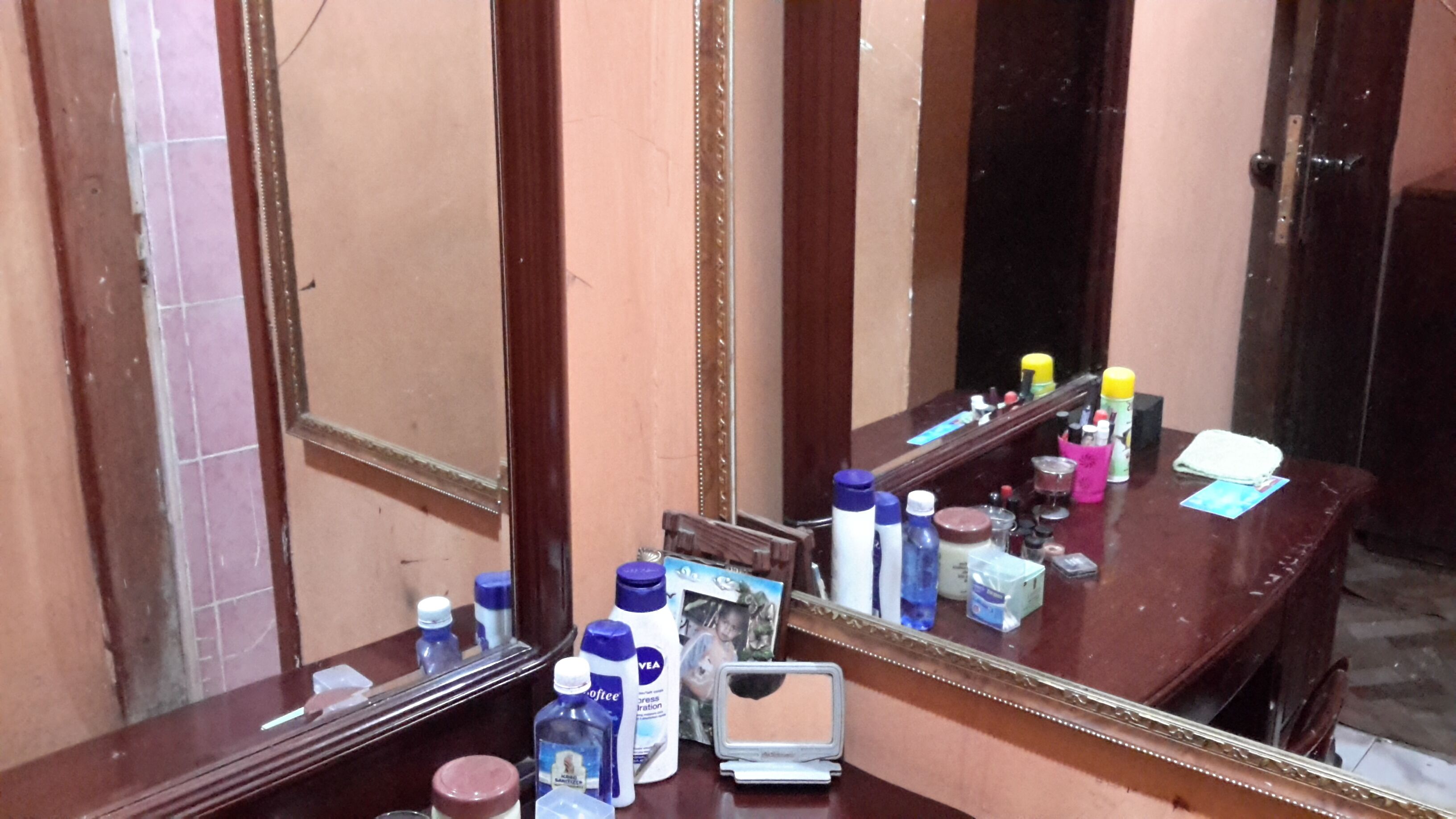 Ducha, toallas, jabón, shampoo