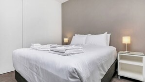 1 slaapkamer, een bureau, een strijkplank/strijkijzer, gratis wifi