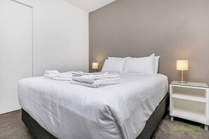 1 Schlafzimmer, Schreibtisch, Bügeleisen/Bügelbrett, kostenloses WLAN