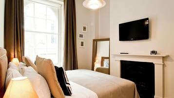 Two Bedroom Apartment | Luxe beddengoed, een laptopwerkplek, gratis wifi, beddengoed