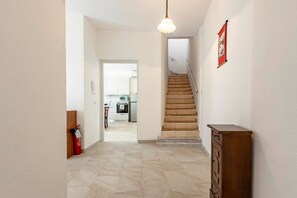 Interior - GuestHost - Casa Suentu (Muravera)