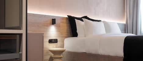 1 bedroom, travel cot, free WiFi, bed sheets