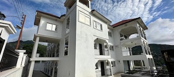 After 5 Apartment 4 - 1 Bedroom Duplex