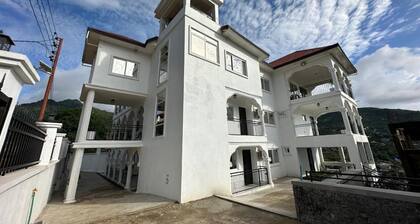 After 5 Apartment 4 - 1 Bedroom Duplex