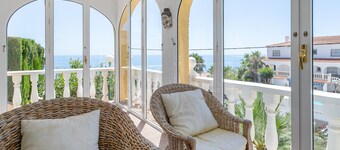 Villa Filip with Fantastic Sea View, Pool & Wi-Fi