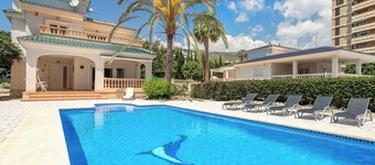Beautiful Villa Fortuna for 8 with Private Pool, Terrace & Wi-Fi