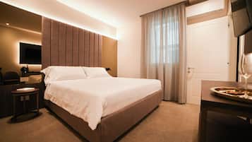 Egyptian cotton sheets, premium bedding, down duvets